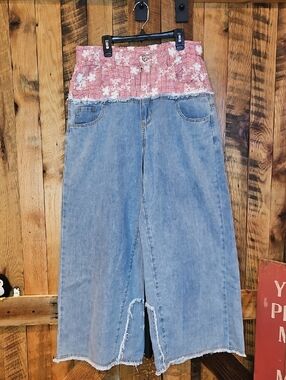 334 POL Two-Tone Denim Jeans with Pink Floral Waistband